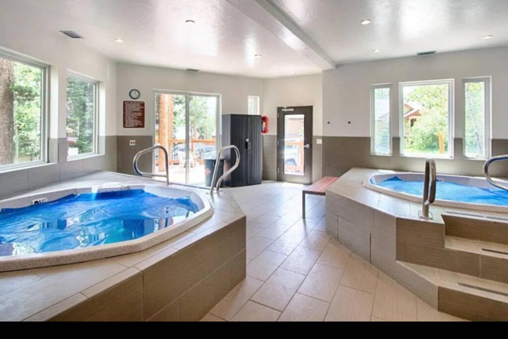 Hot Tub & Sauna Peak 8 ברקנרידג' מראה חיצוני תמונה